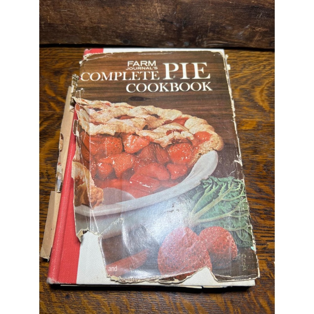 Vintage 1965 Farm Journal's Complete Pie Cookbook 700 Recipes Hardcover 65-16174